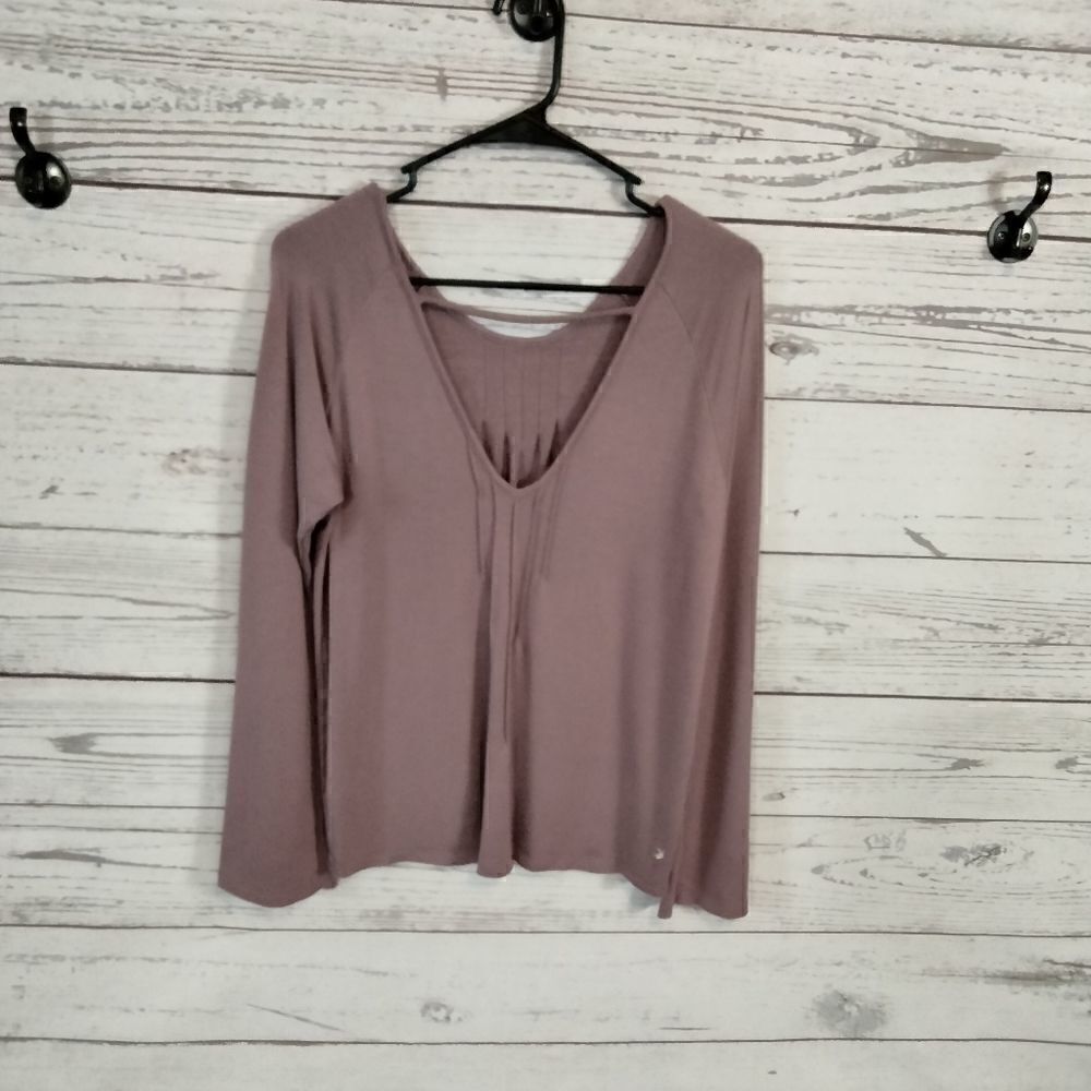 "No Brand" woman's shirt 
